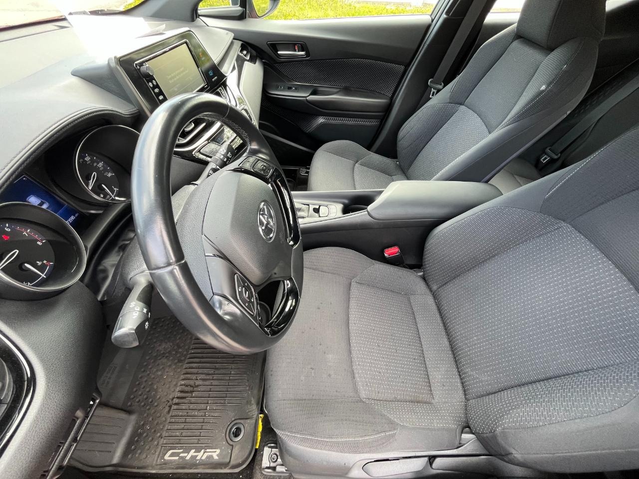 Toyota C-HR XLE FWD (Natl) 2018