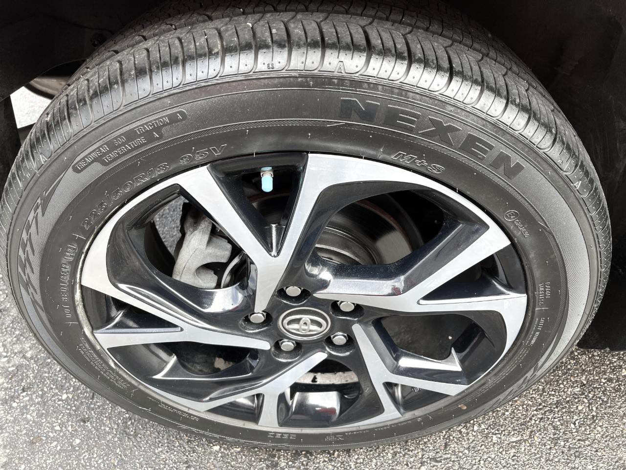 Toyota C-HR XLE FWD (Natl) 2018