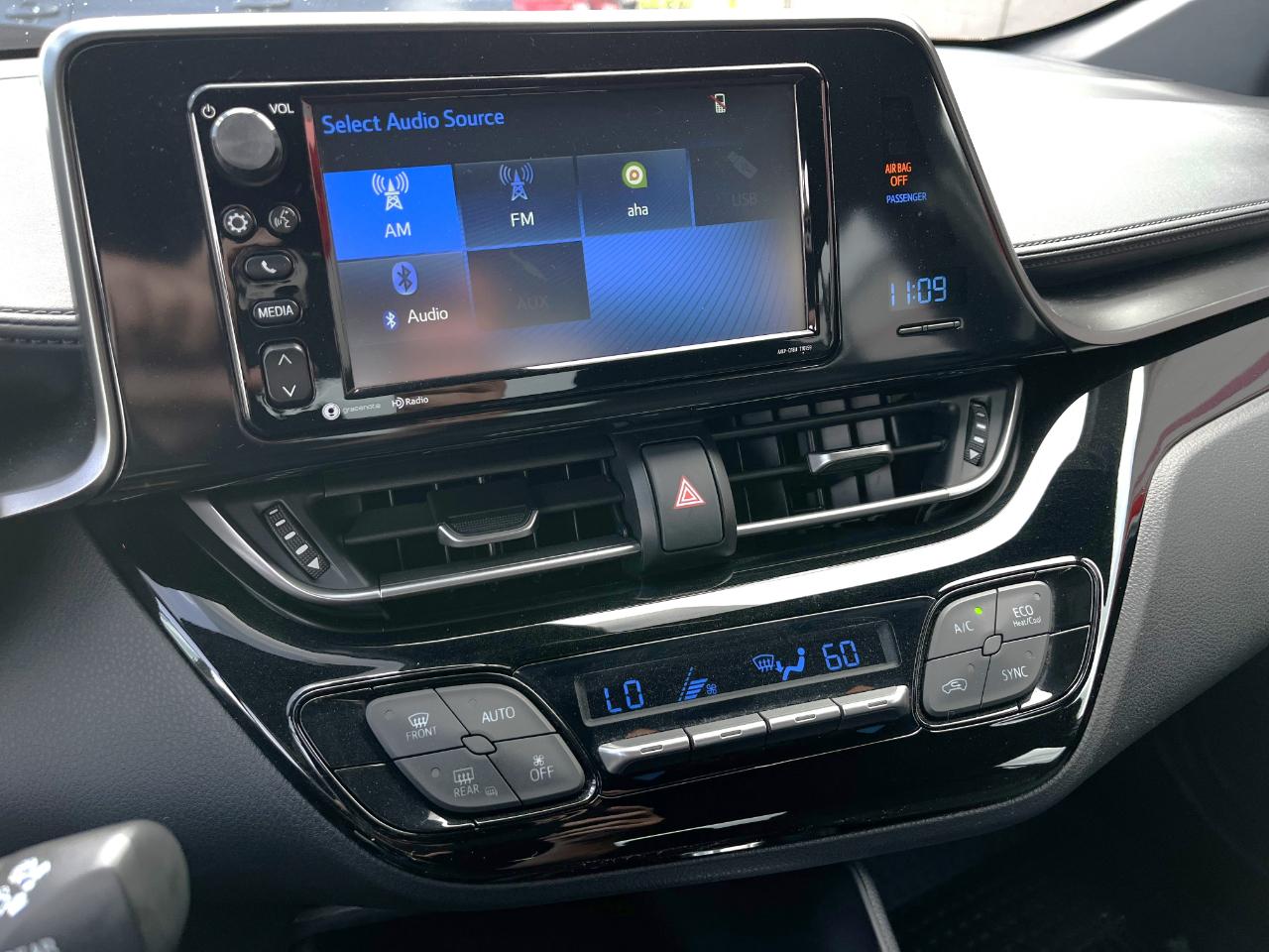 Toyota C-HR XLE FWD (Natl) 2018