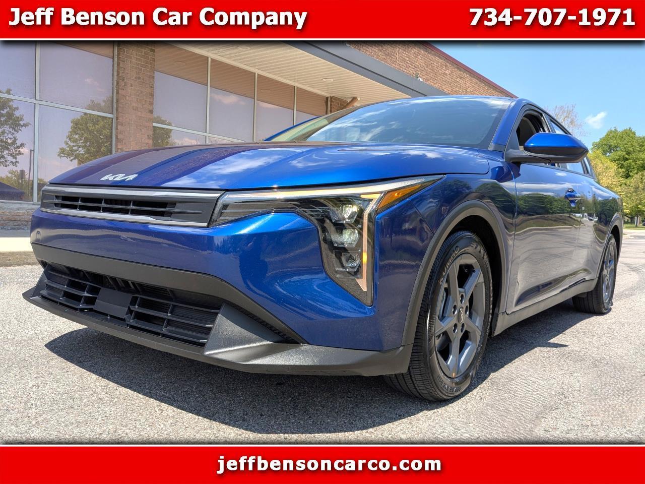 Kia K4 LXS FWD 2025