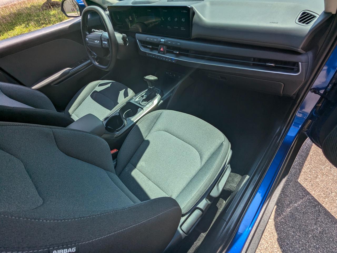Kia K4 LXS FWD 2025