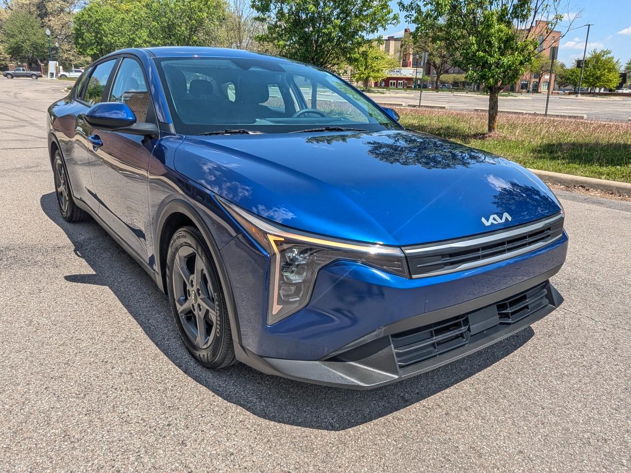 Kia K4 LXS FWD 2025