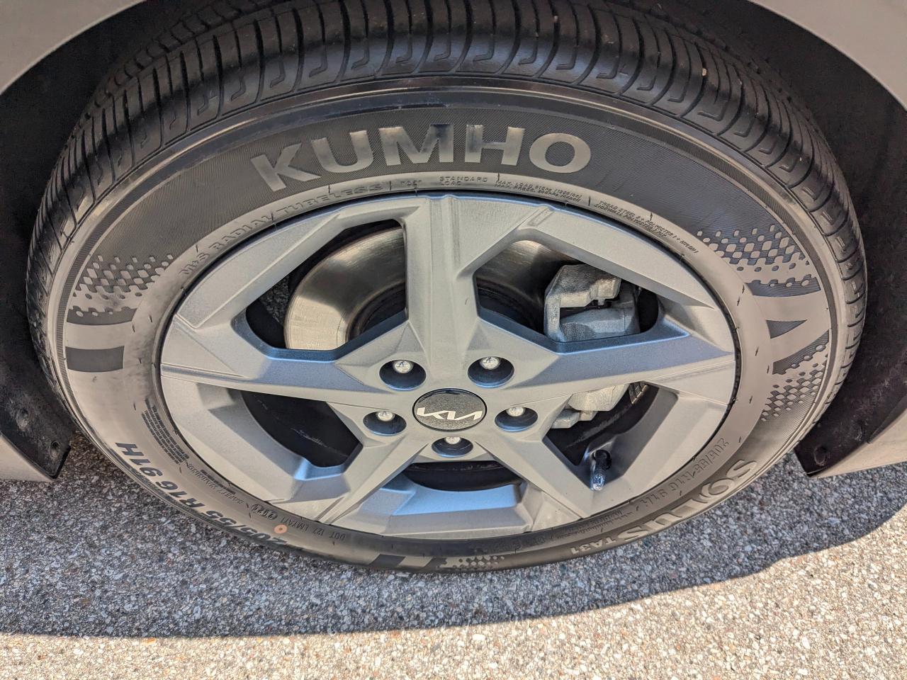 Kia K4 LXS FWD 2025