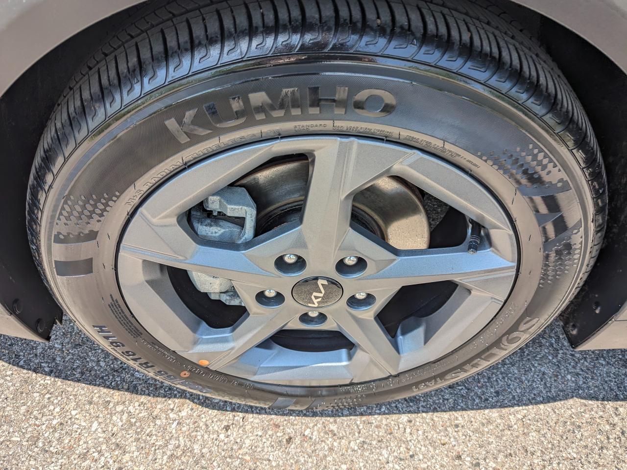 Kia K4 LXS FWD 2025