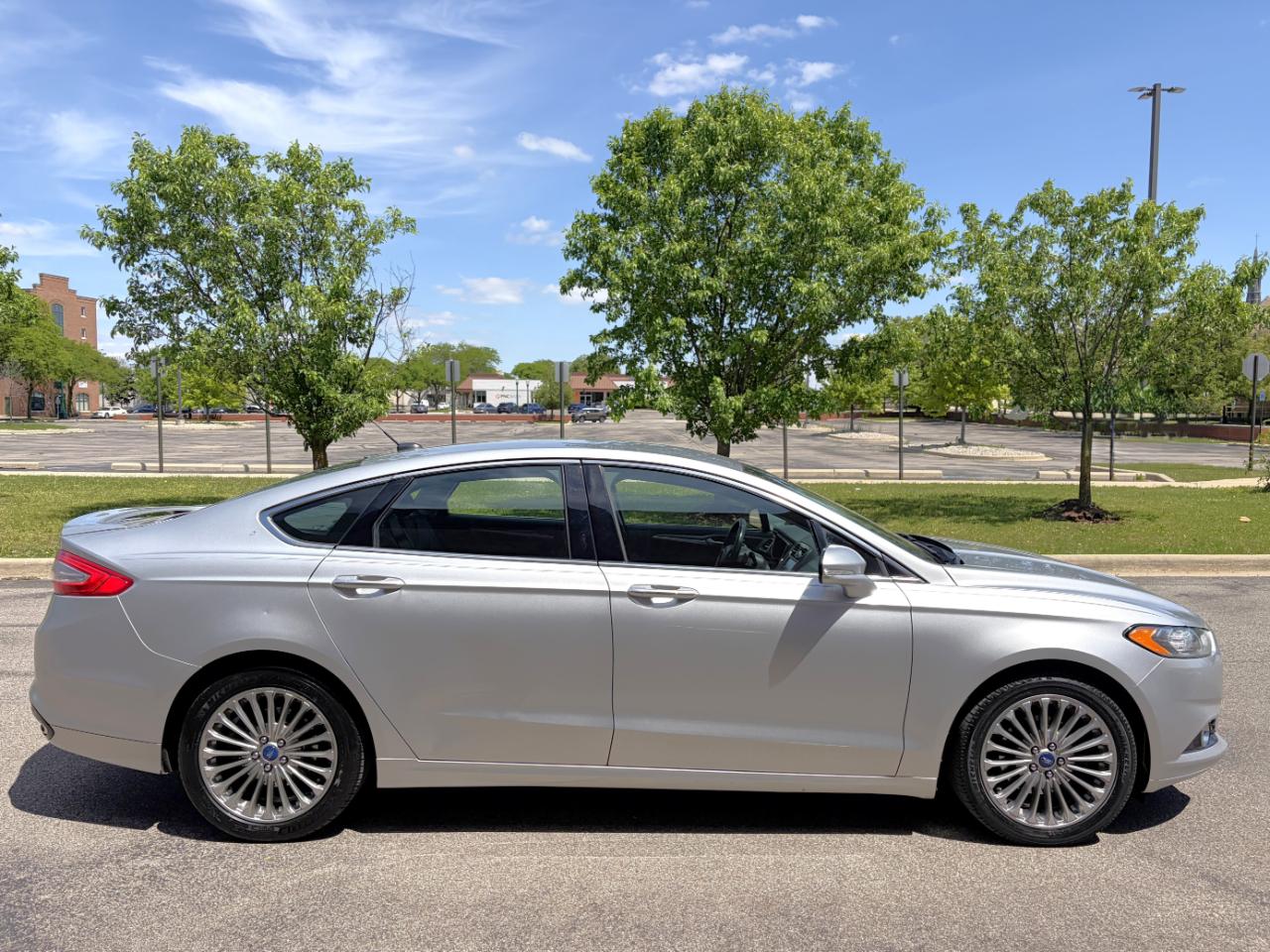 Ford Fusion 4dr Sdn Titanium AWD 2013