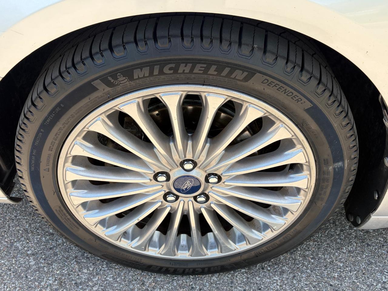 Ford Fusion 4dr Sdn Titanium AWD 2013