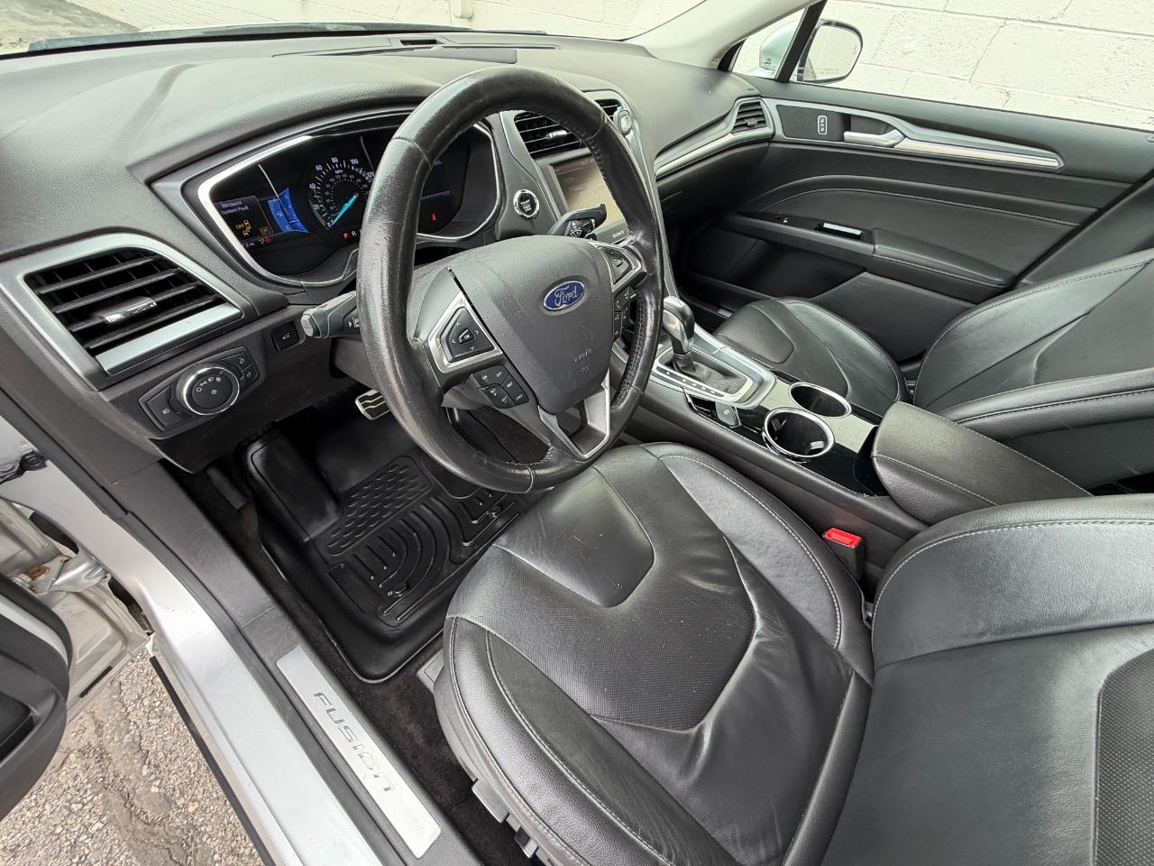 Ford Fusion 4dr Sdn Titanium AWD 2013