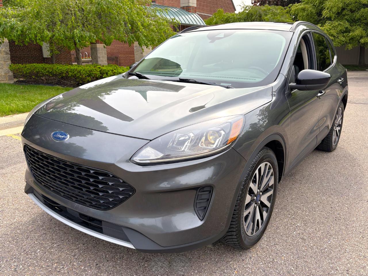 Ford Escape SE Sport Hybrid FWD 2020