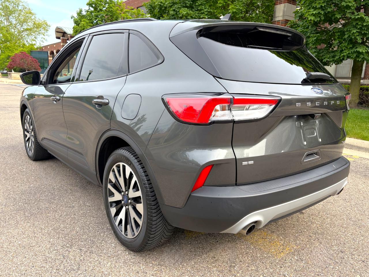 Ford Escape SE Sport Hybrid FWD 2020