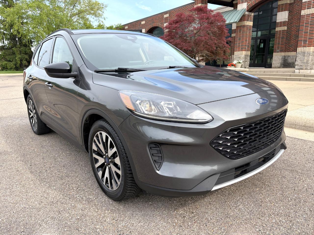 Ford Escape SE Sport Hybrid FWD 2020