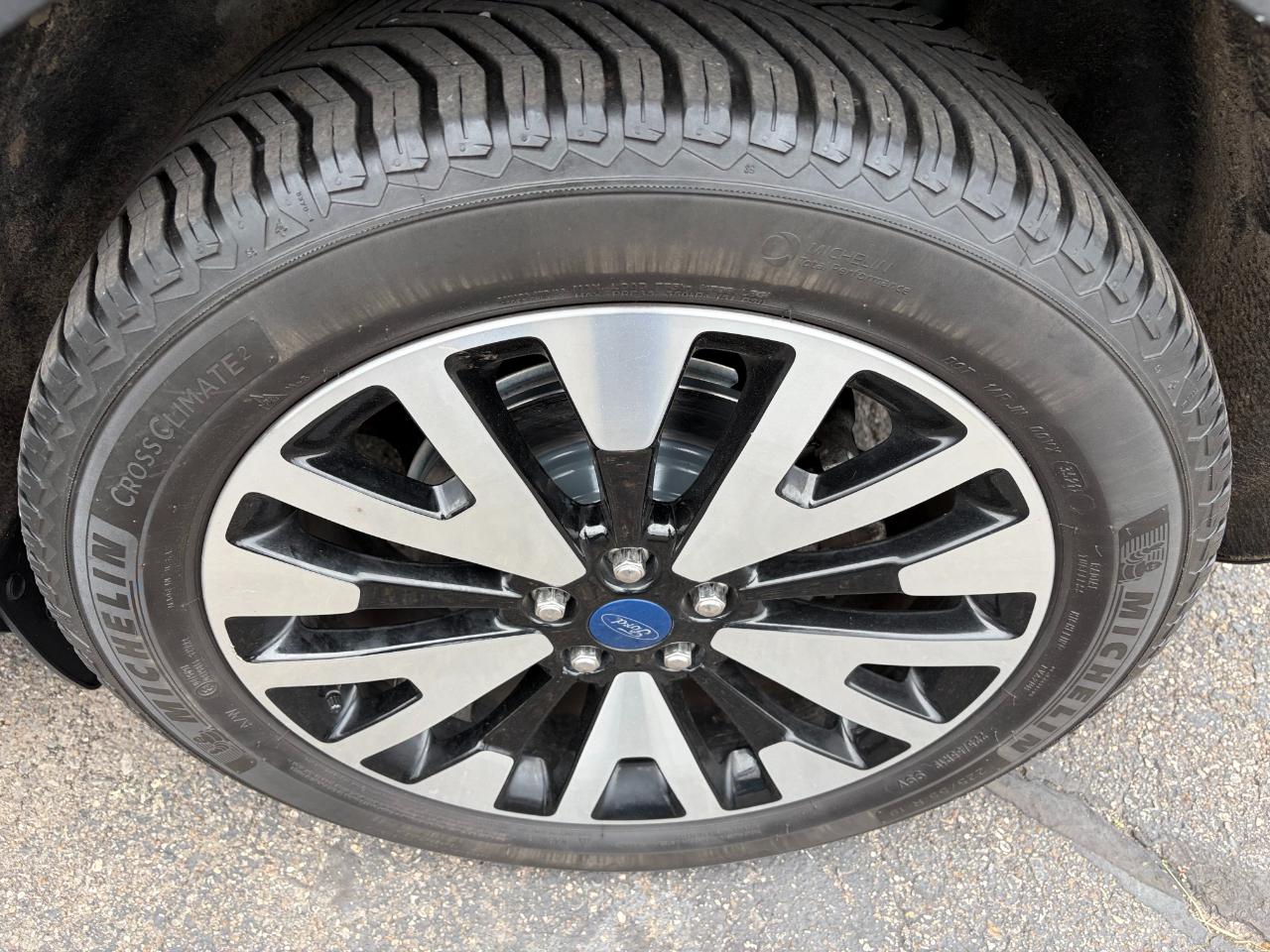 Ford Escape SE Sport Hybrid FWD 2020