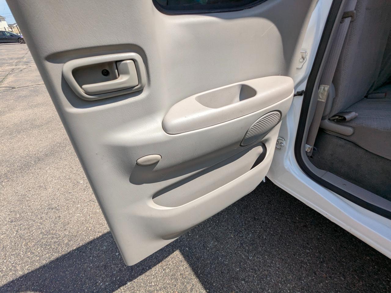 Toyota Tundra Access Cab V8 Auto SR5 (Natl) 2002