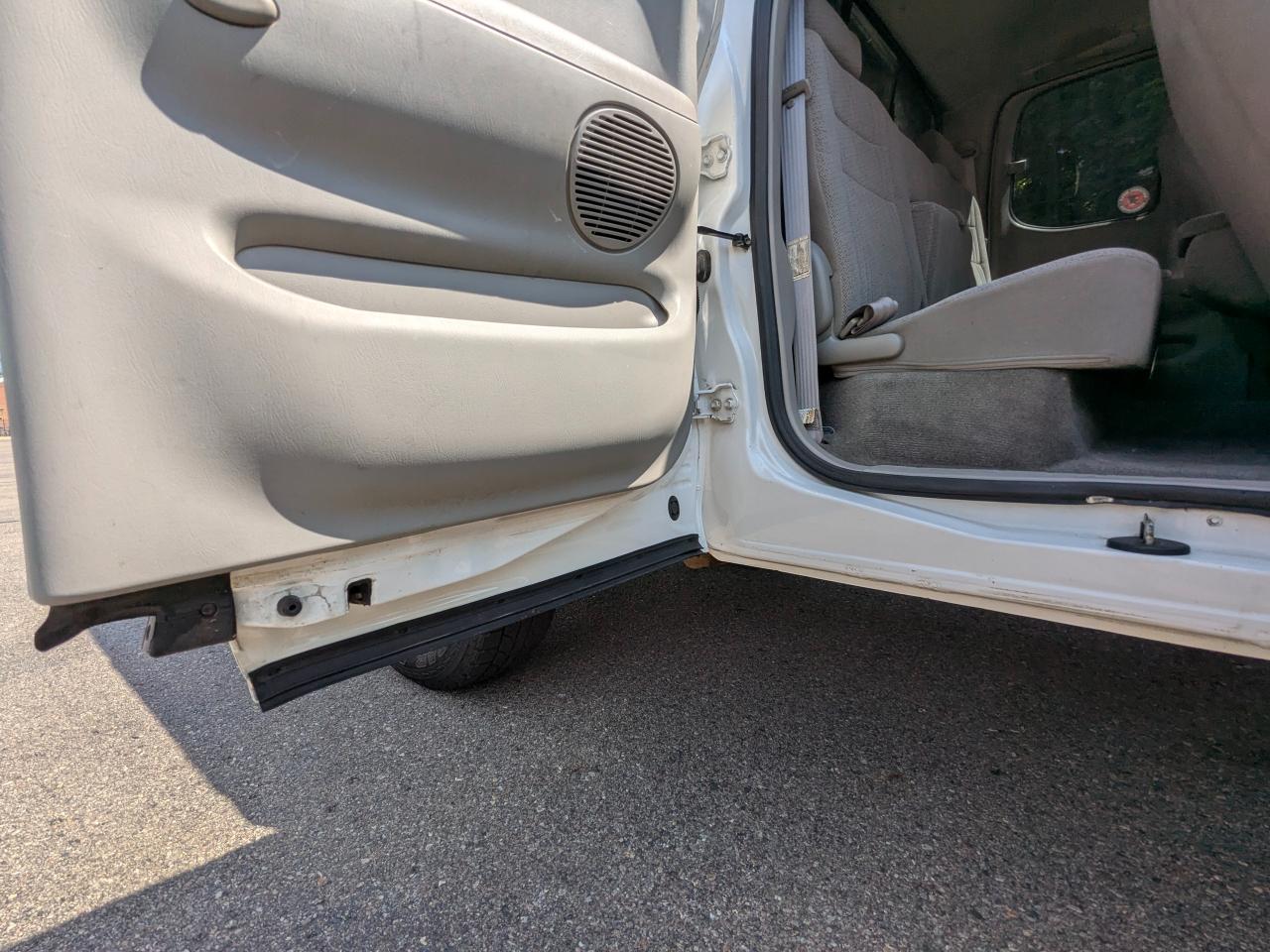 Toyota Tundra Access Cab V8 Auto SR5 (Natl) 2002