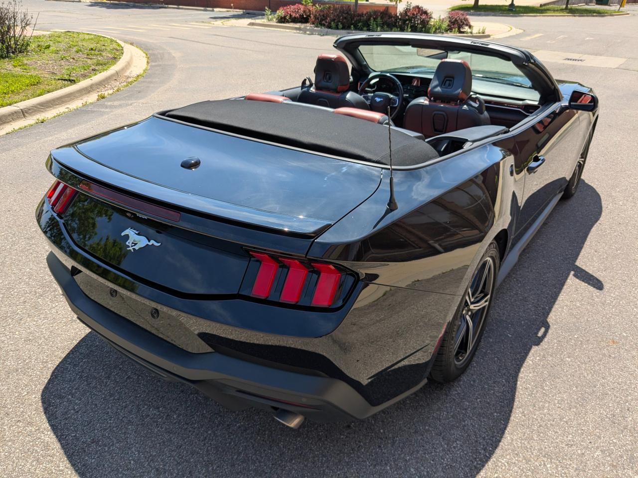Ford Mustang EcoBoost Premium Convertible 2024