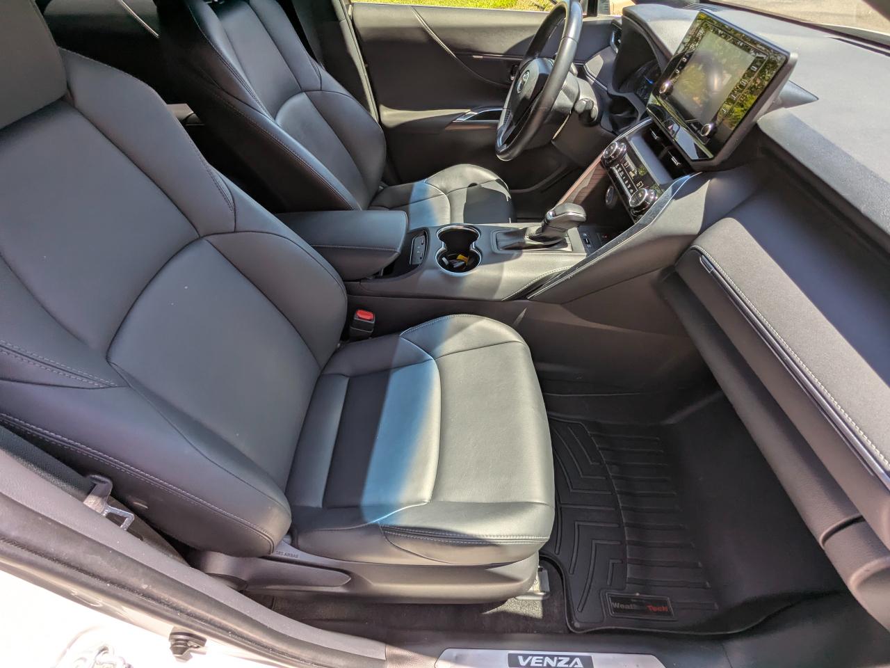 Toyota Venza  2022