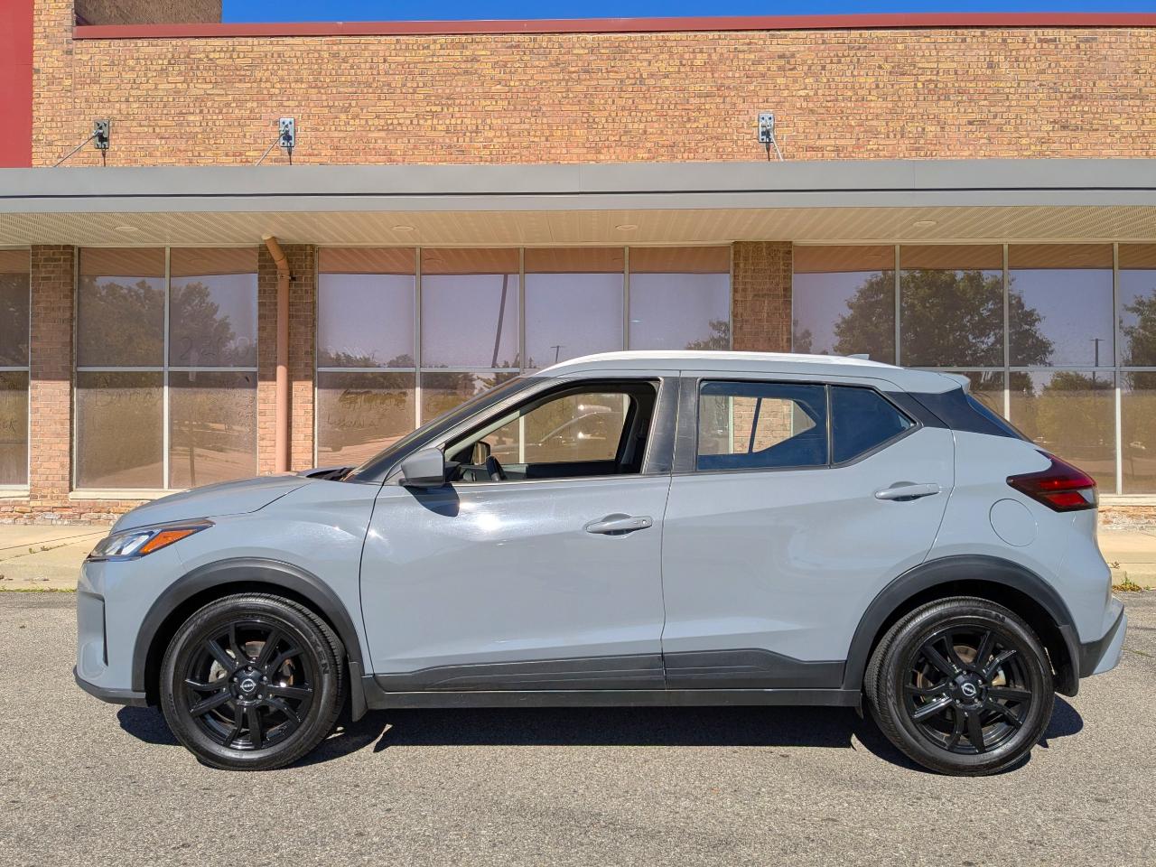Nissan Kicks SV FWD 2022