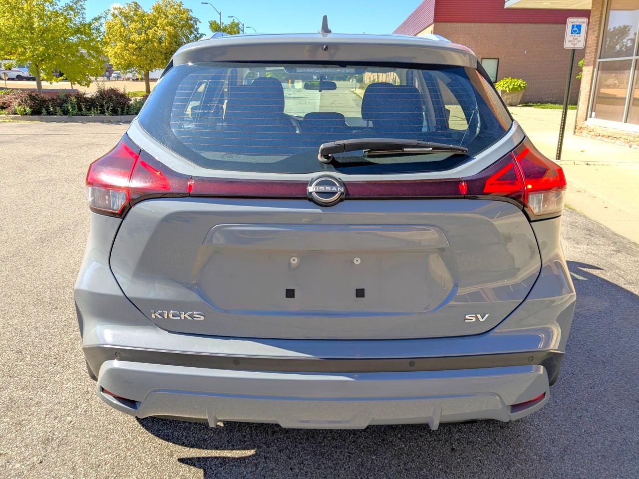 Nissan Kicks SV FWD 2022