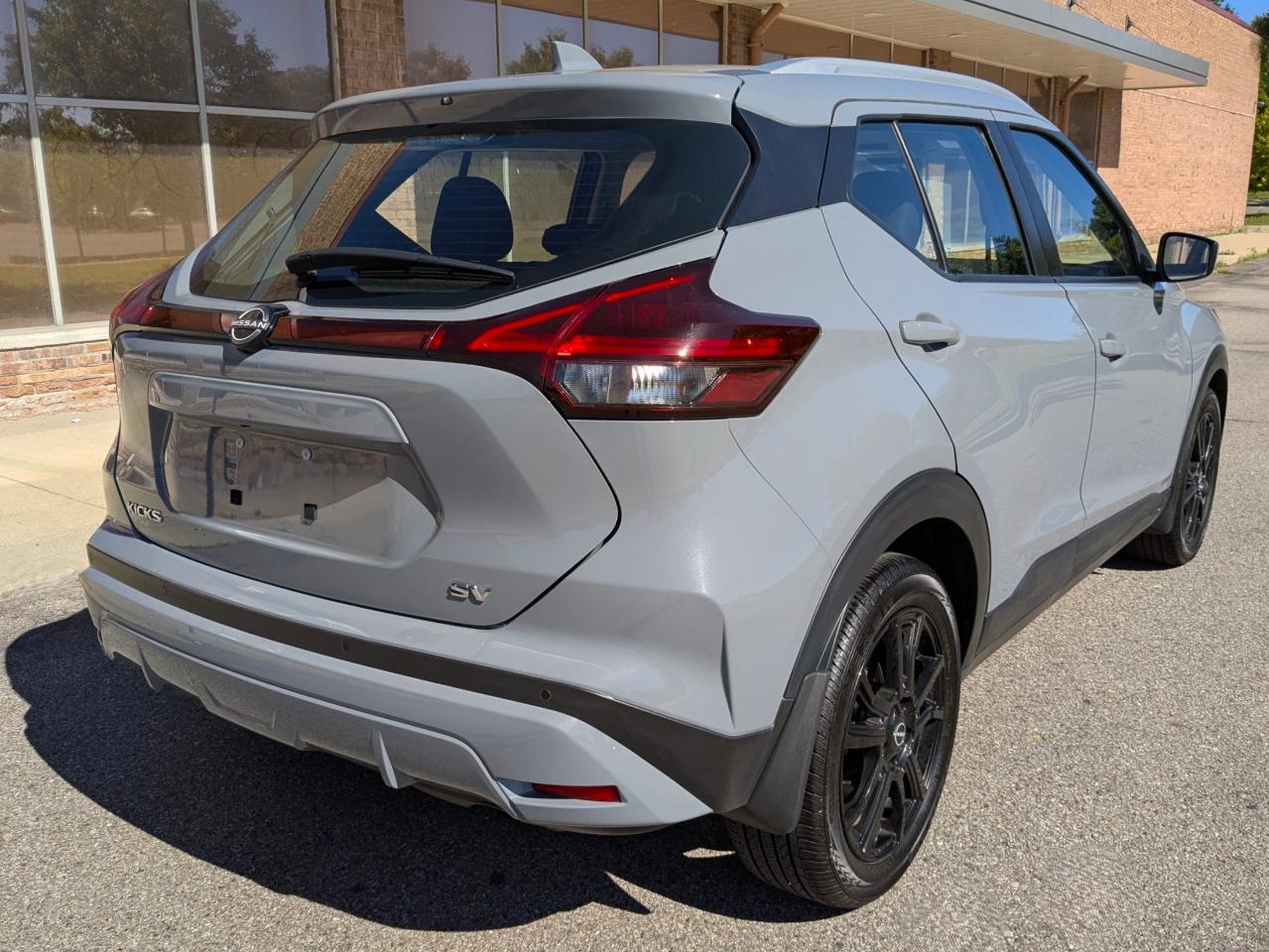 Nissan Kicks SV FWD 2022