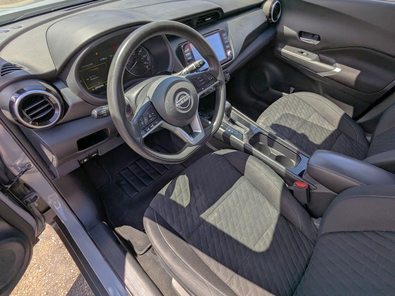 Nissan Kicks SV FWD 2022