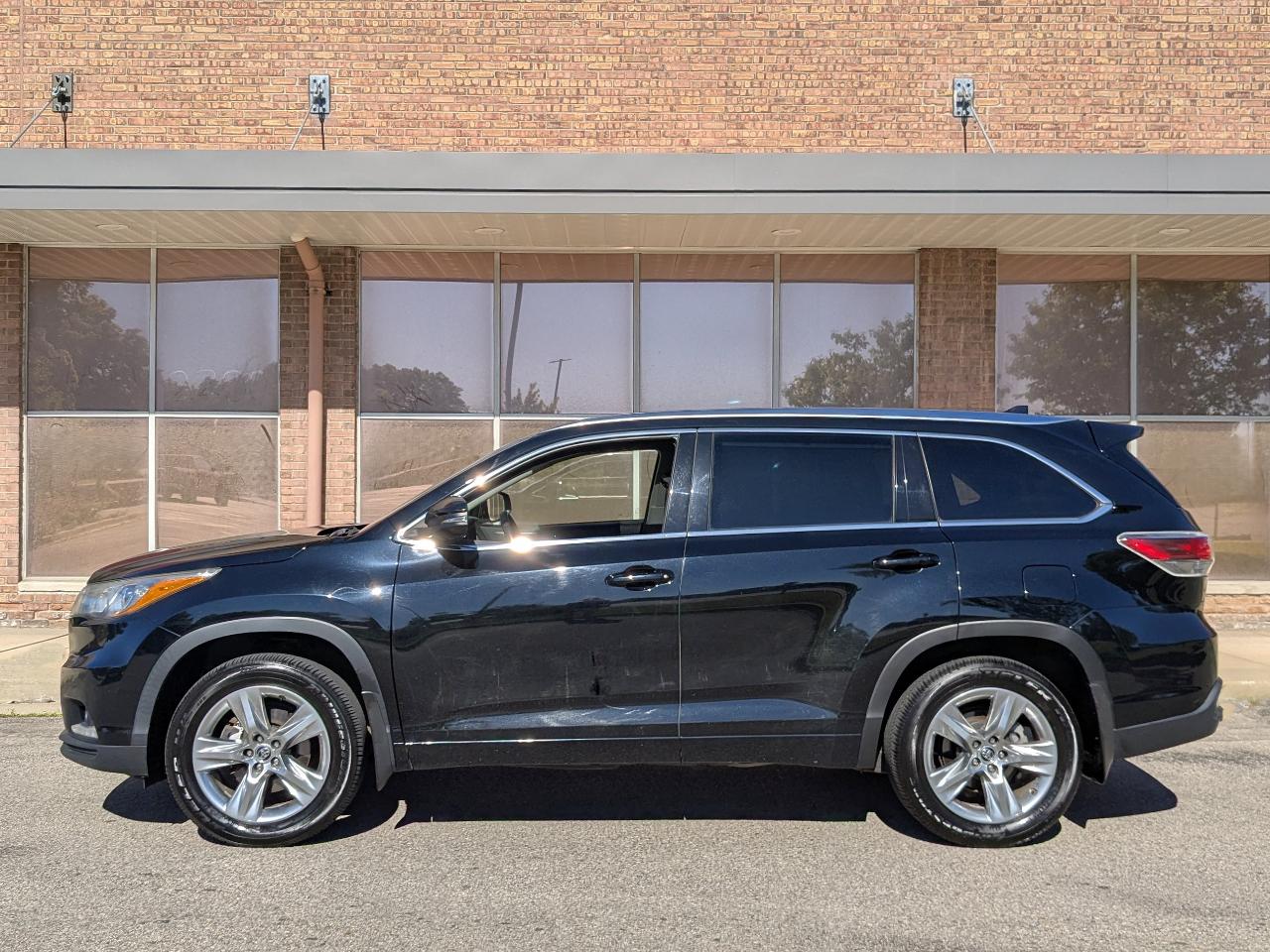 Toyota Highlander Limited AWD 2016