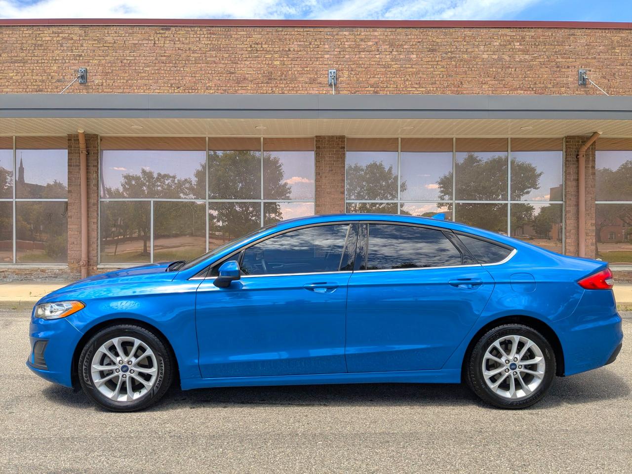 Ford Fusion SE FWD 2020