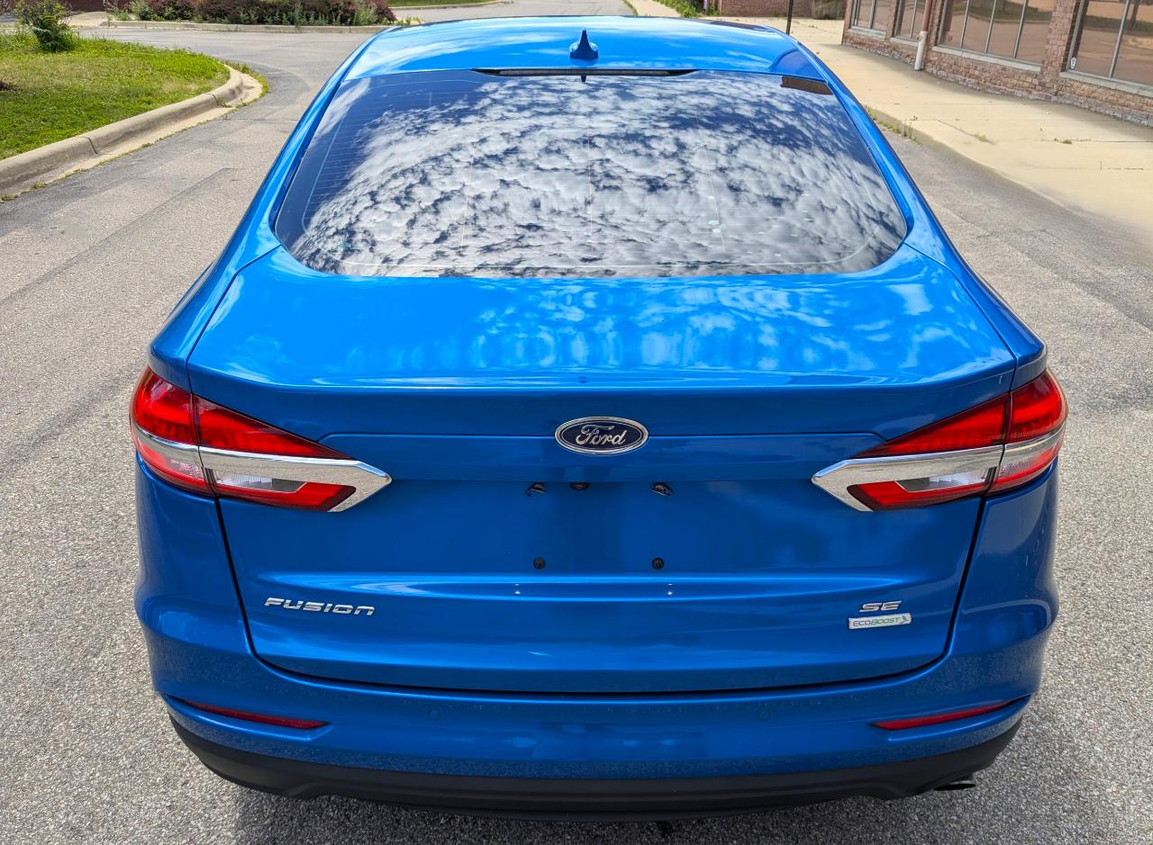 Ford Fusion SE FWD 2020