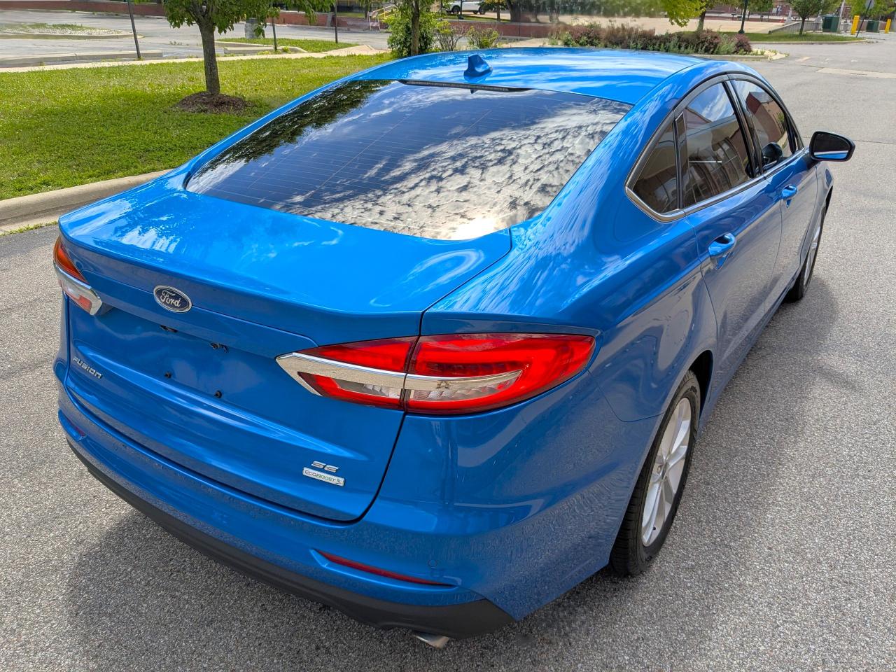 Ford Fusion SE FWD 2020