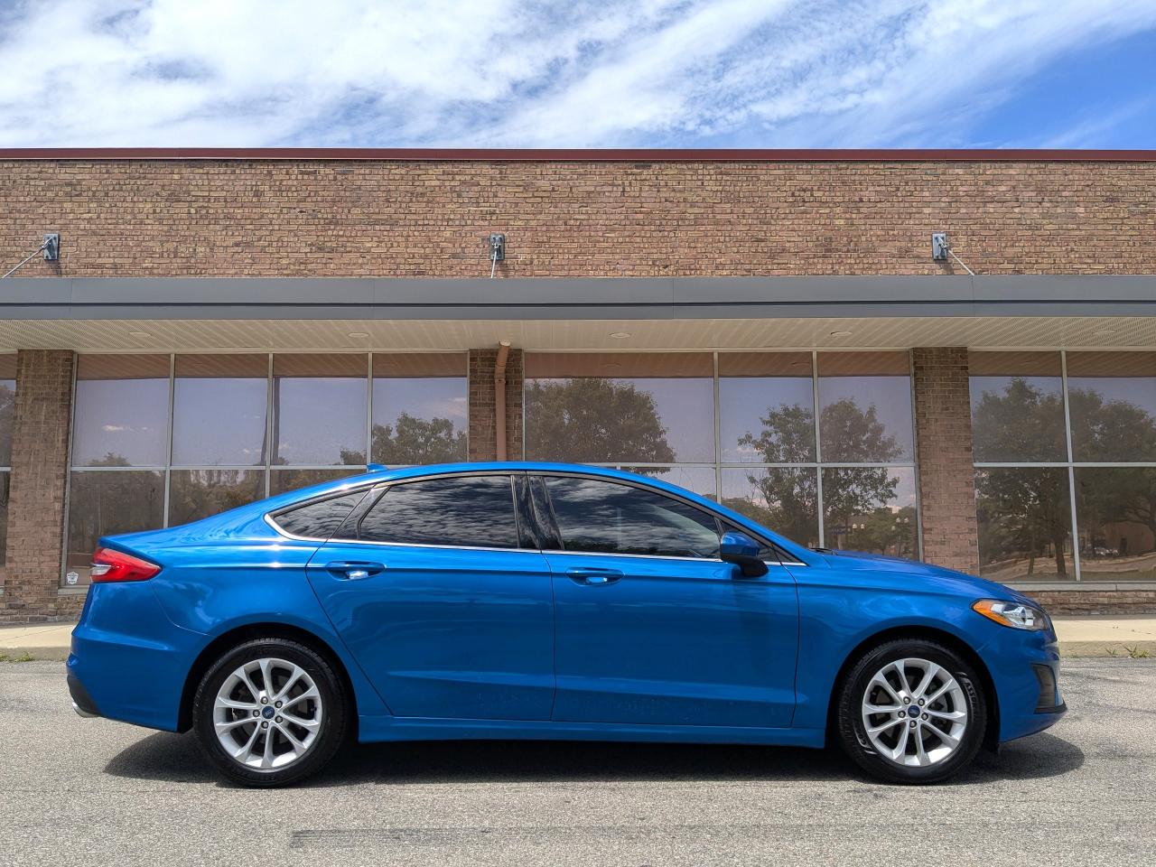 Ford Fusion SE FWD 2020