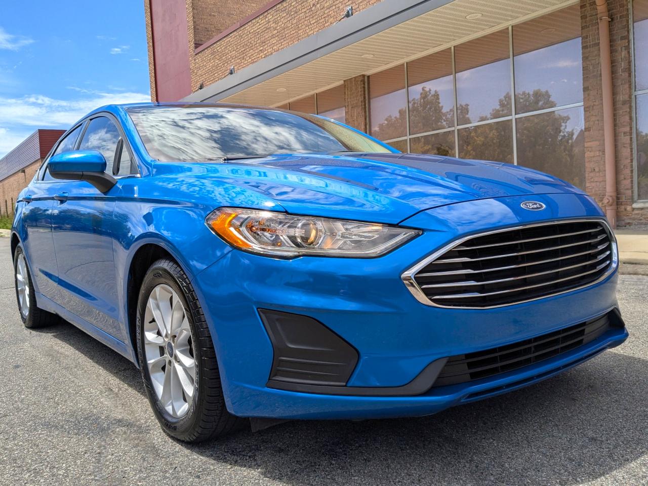 Ford Fusion SE FWD 2020