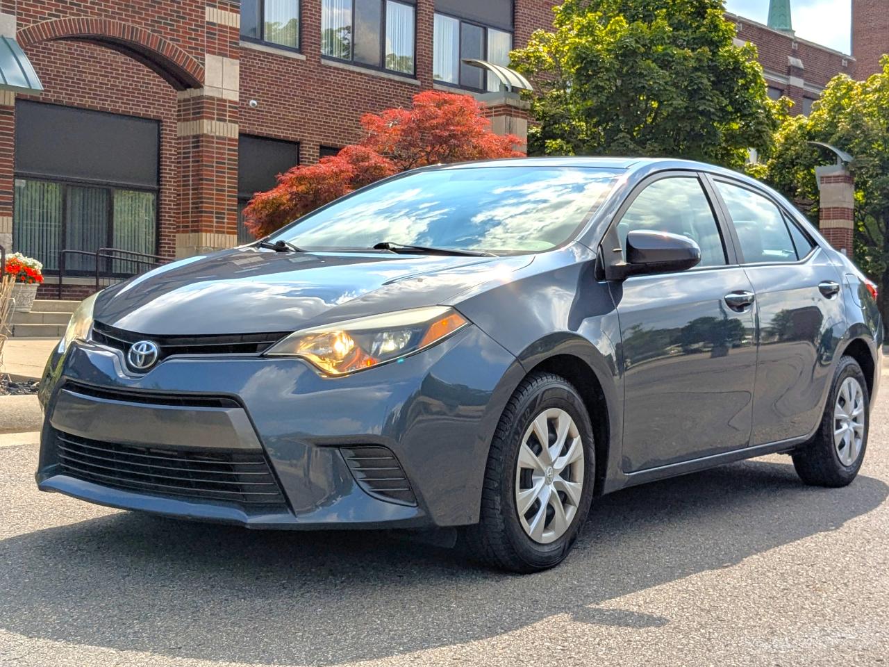 Toyota Corolla LE 2016