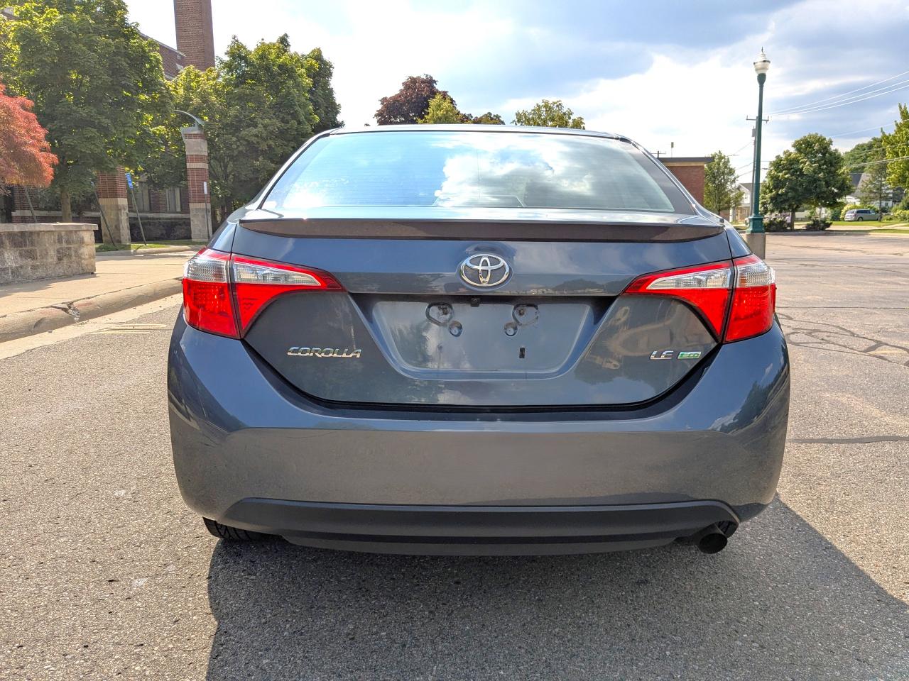 Toyota Corolla LE 2016