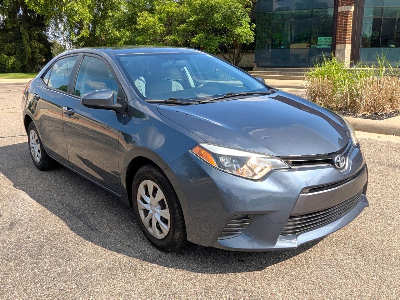 Toyota Corolla LE 2016
