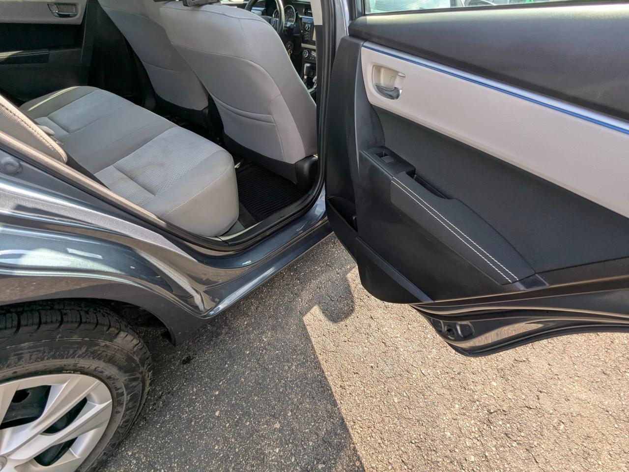 Toyota Corolla LE 2016
