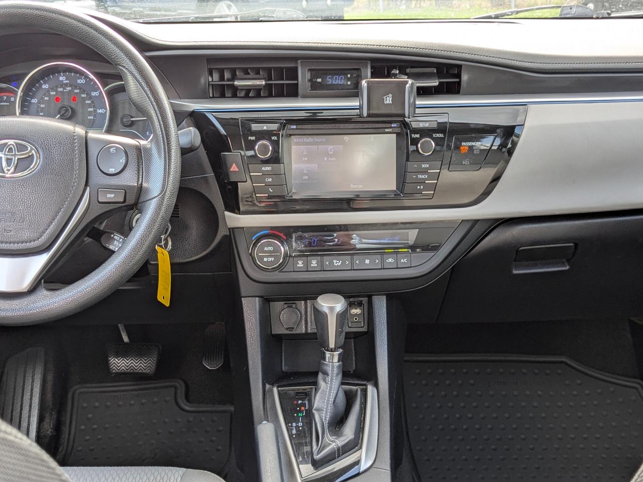 Toyota Corolla LE 2016