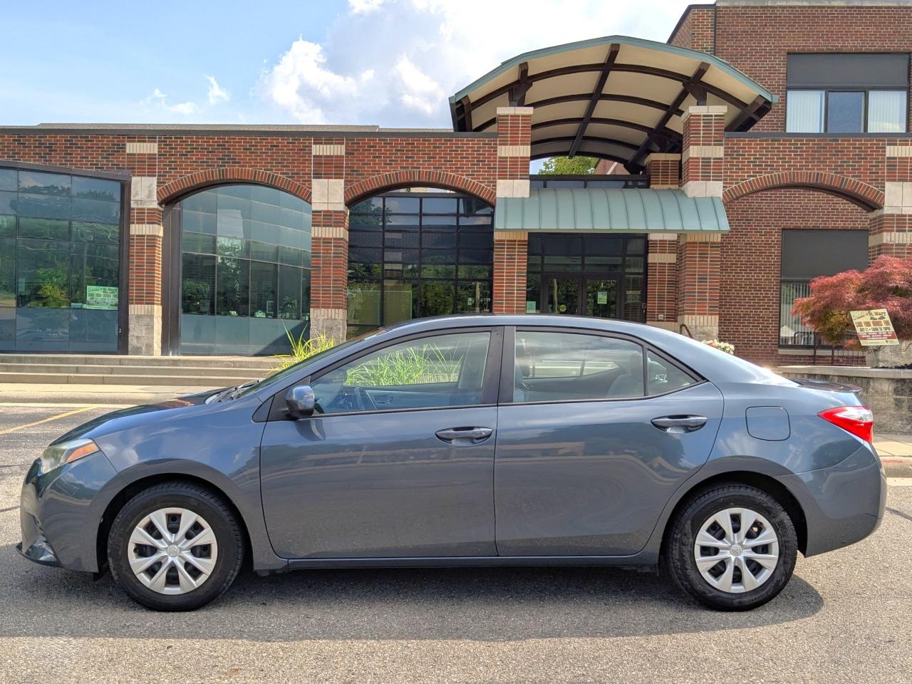 Toyota Corolla LE 2016