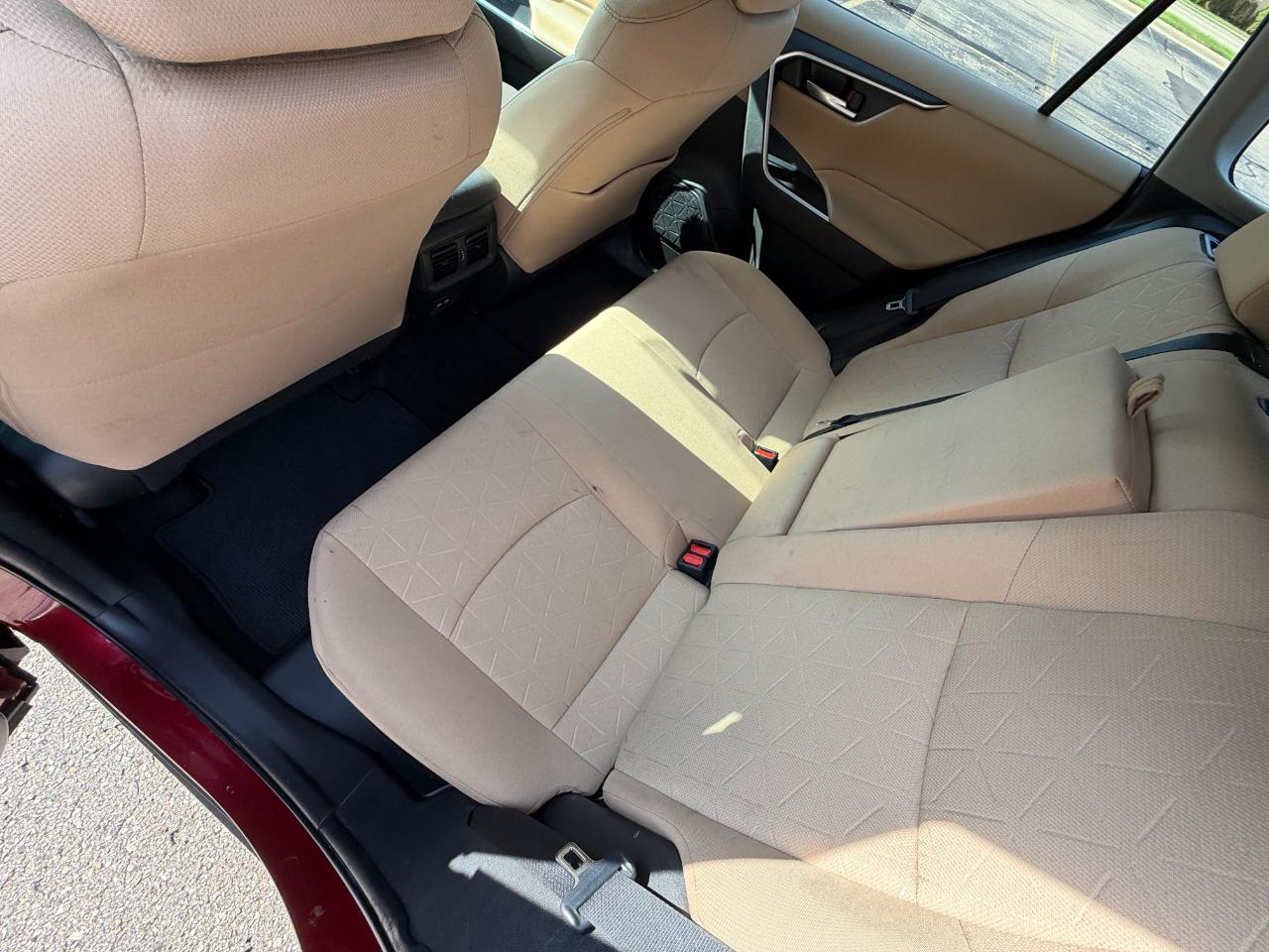 Toyota RAV4 Hybrid XLE AWD 2023