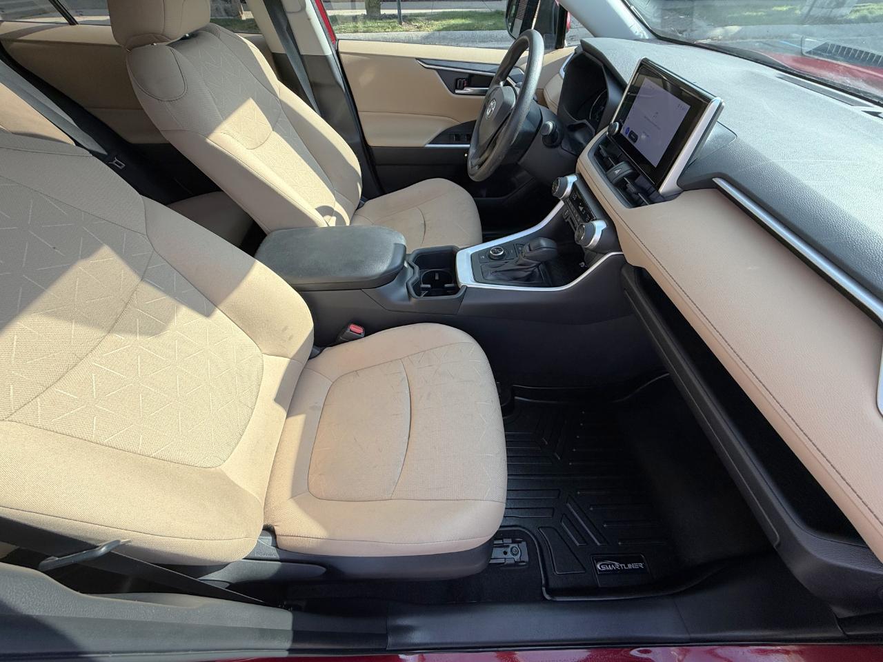 Toyota RAV4 Hybrid XLE AWD 2023