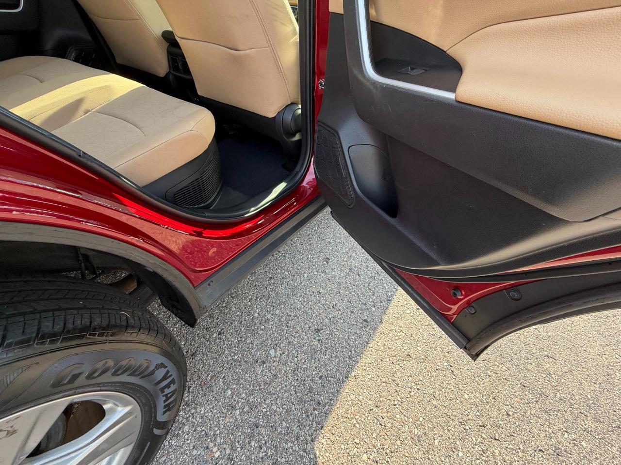Toyota RAV4 Hybrid XLE AWD 2023