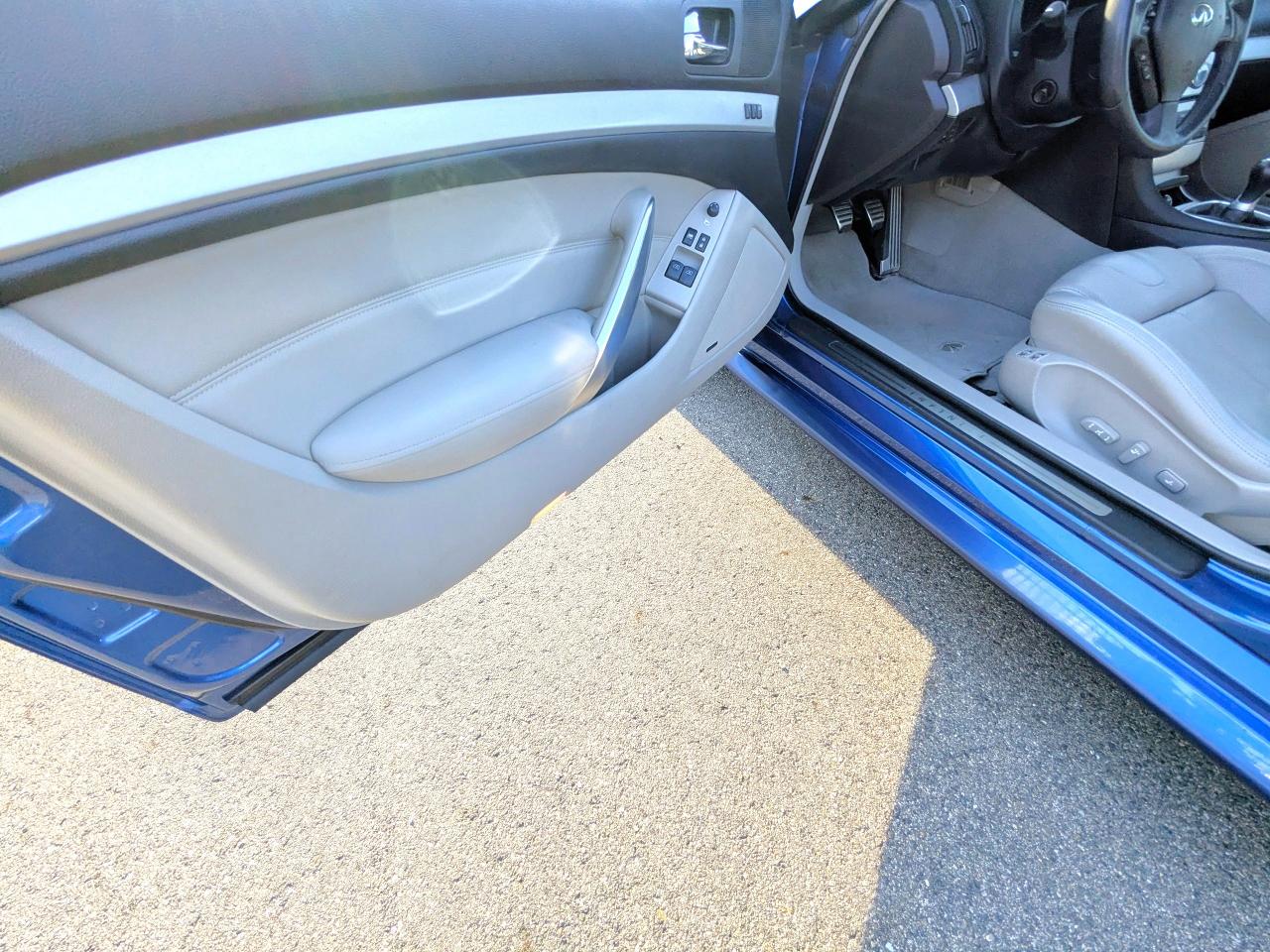 Infiniti G37S  2008