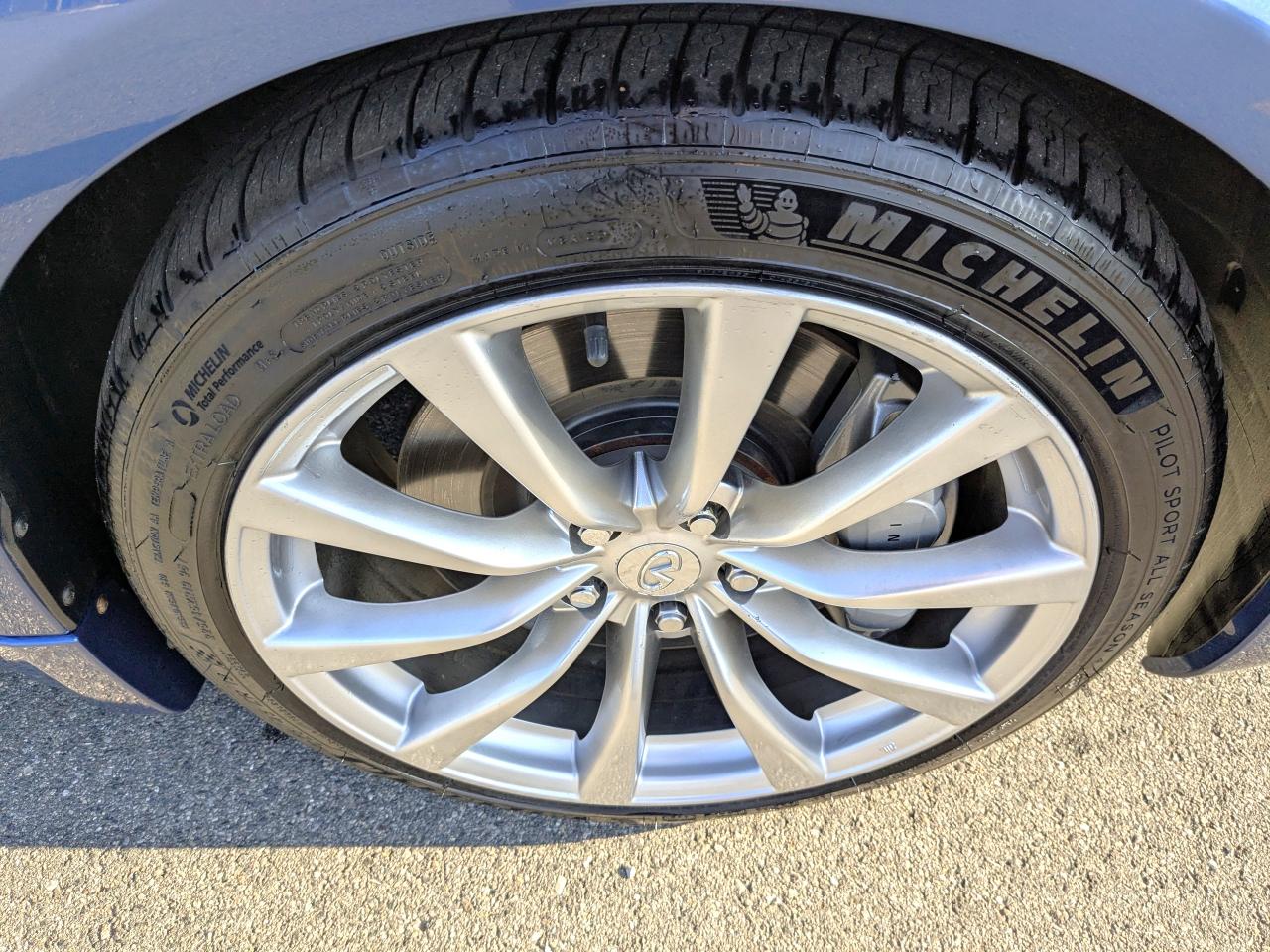 Infiniti G37S  2008