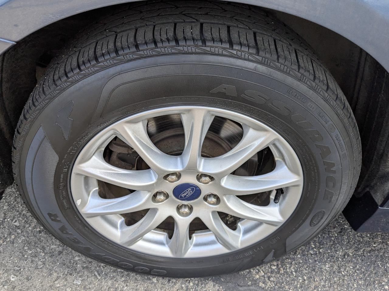 Ford Fusion S FWD 2018