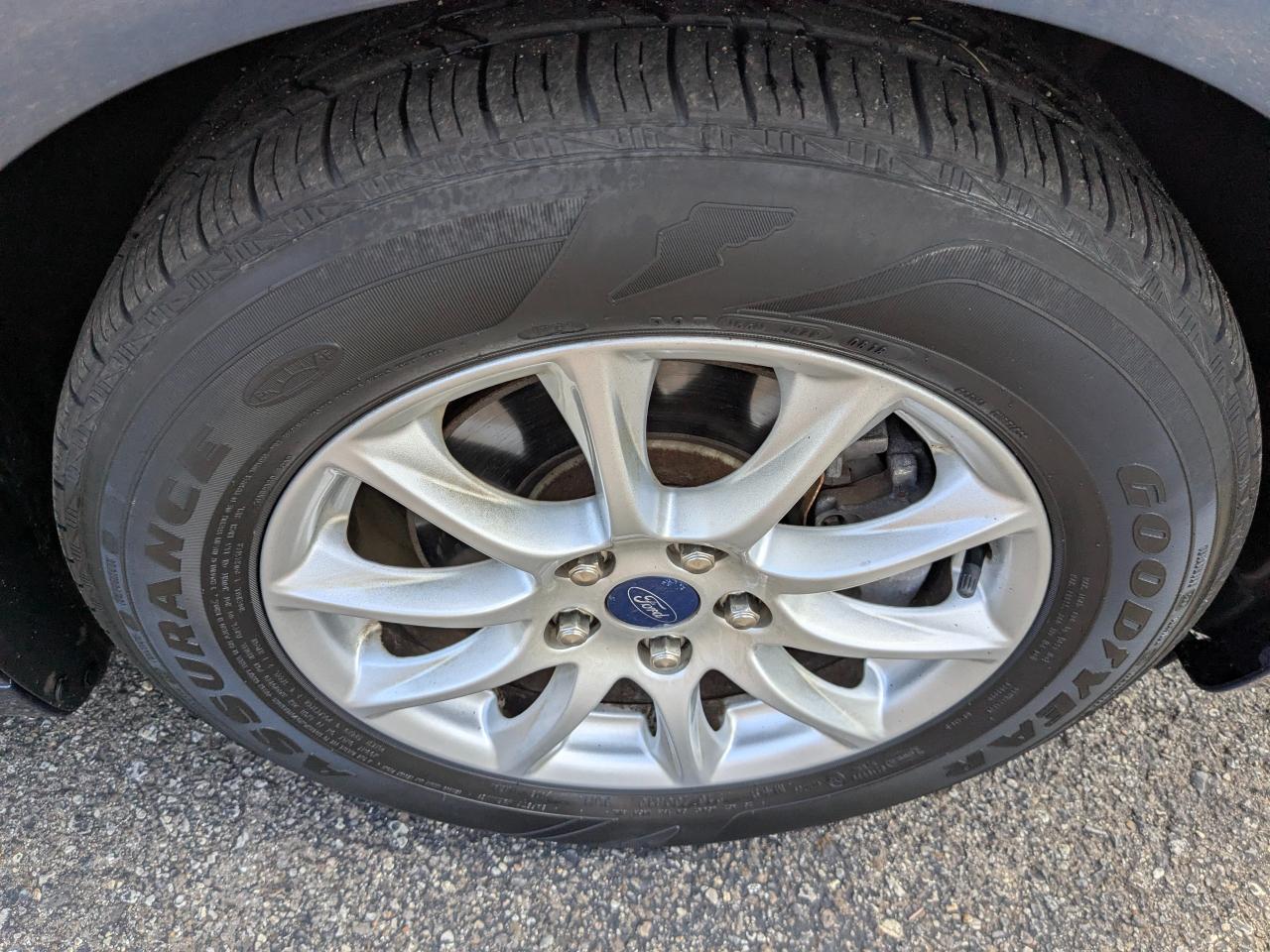 Ford Fusion S FWD 2018