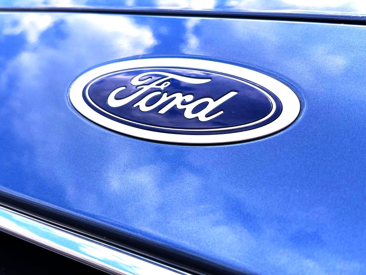 Ford Fusion S FWD 2018