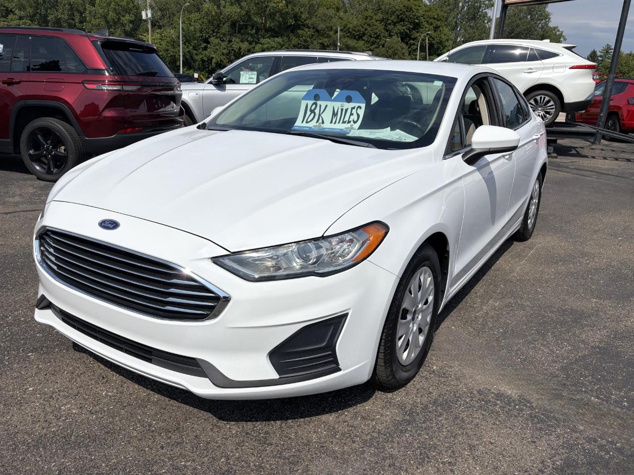 Ford Fusion S FWD 2019
