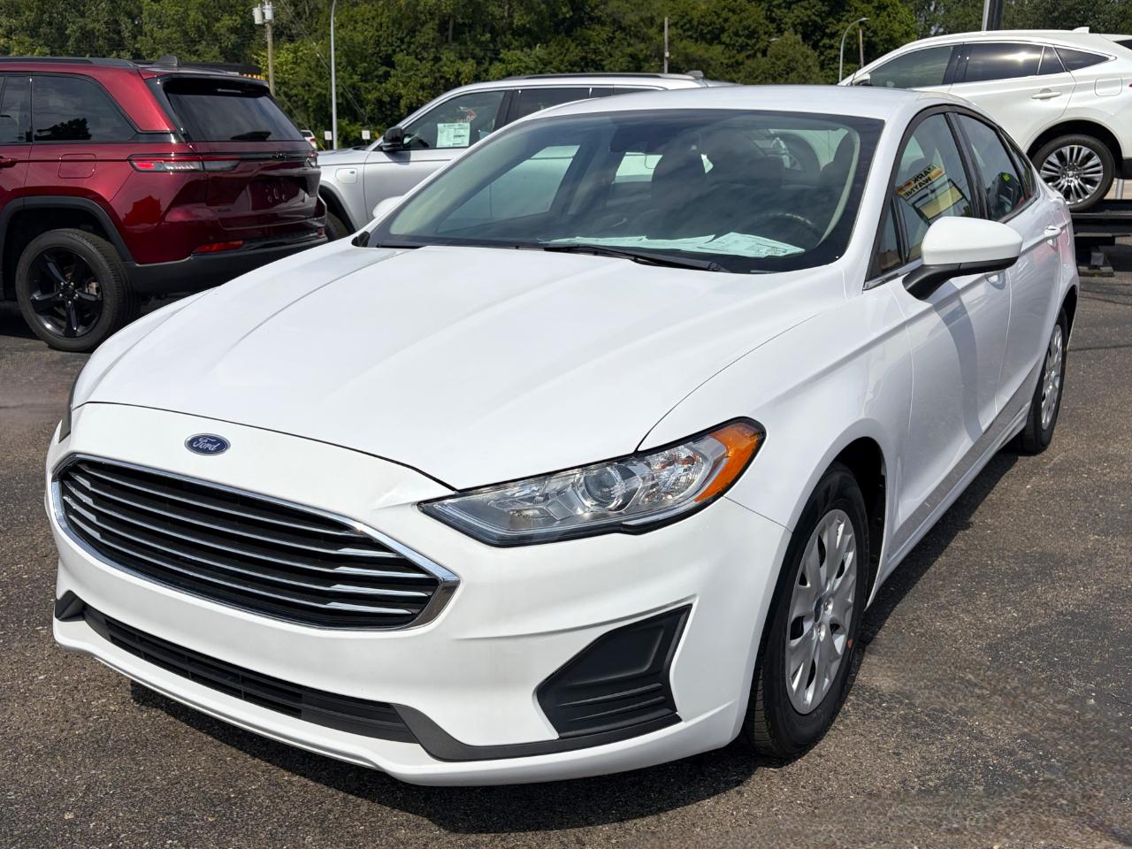 Ford Fusion S FWD 2019