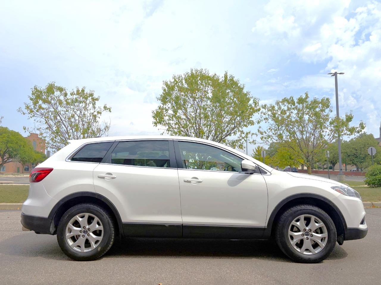 Mazda CX-9  2013