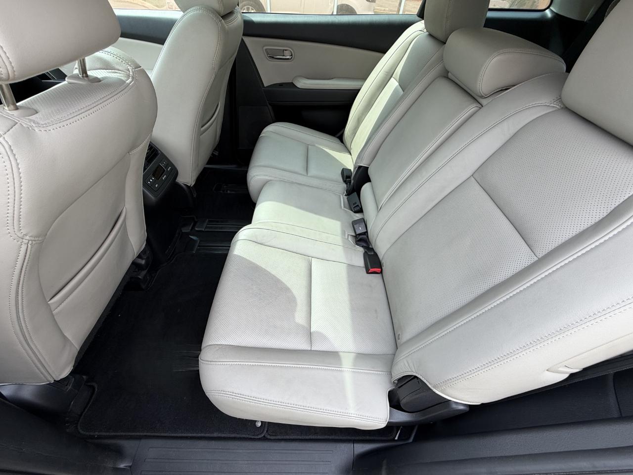Mazda CX-9  2013