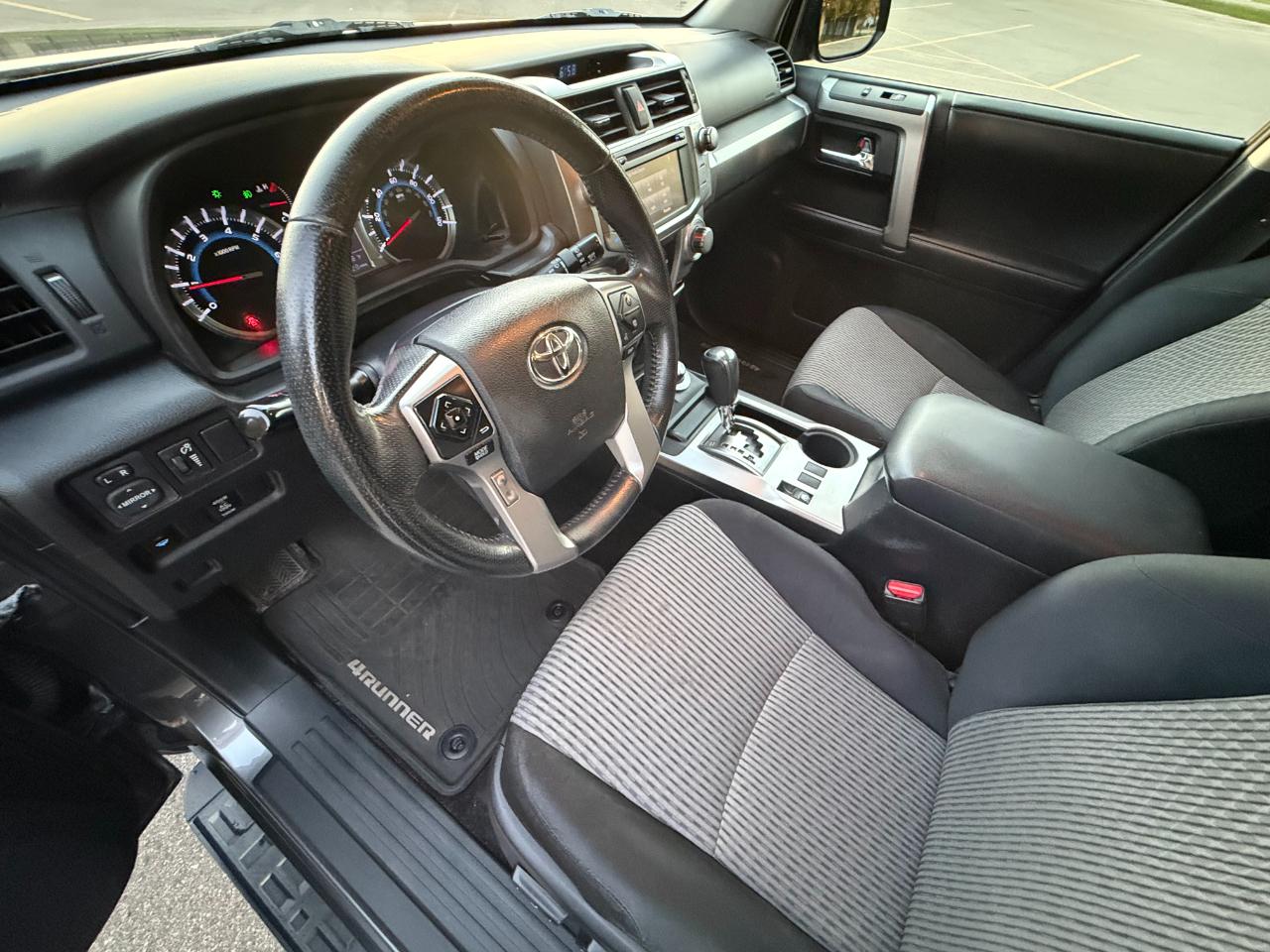 Toyota 4Runner SR5 2014