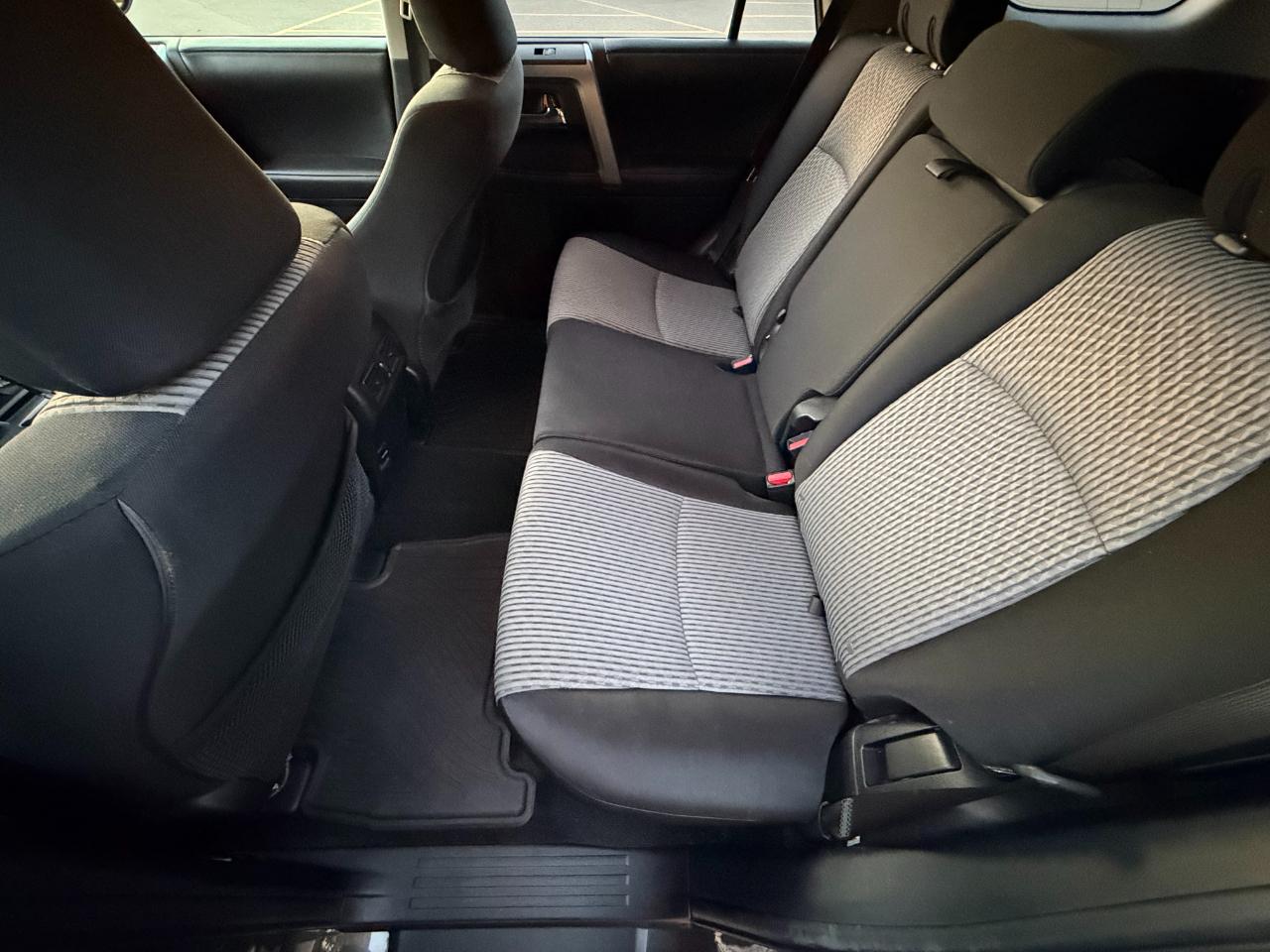 Toyota 4Runner SR5 2014