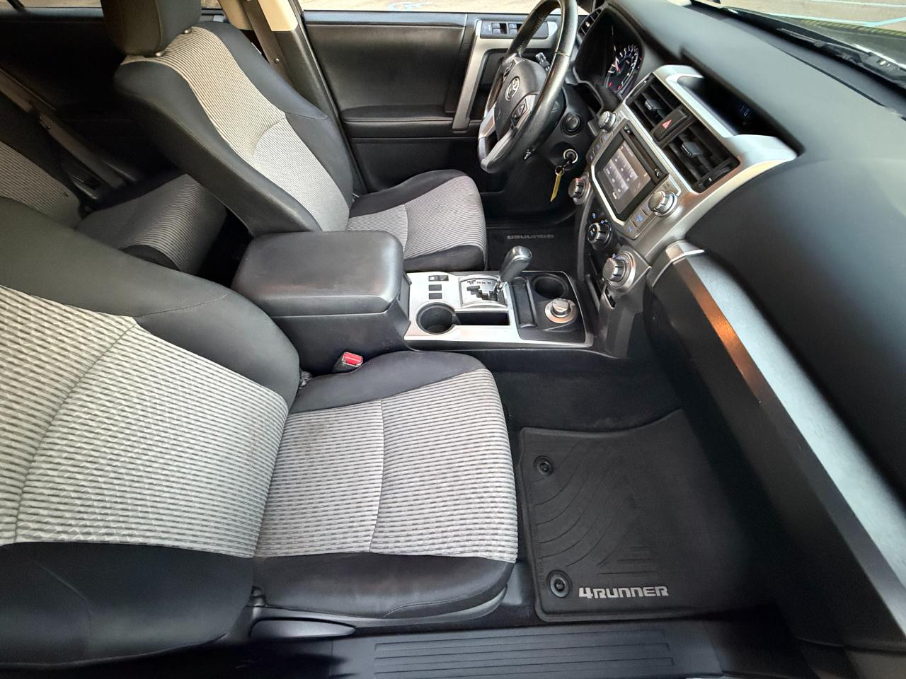 Toyota 4Runner SR5 2014